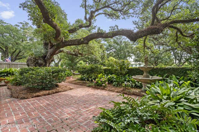 11 Japonica Drive, Pass Christian, MS 39571