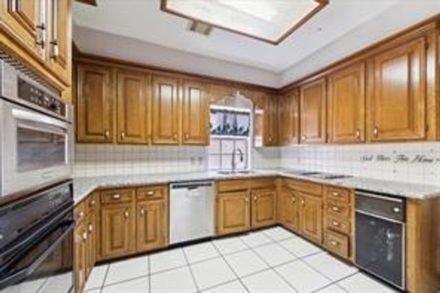 8503 Rebawood Drive, Humble, TX 77346