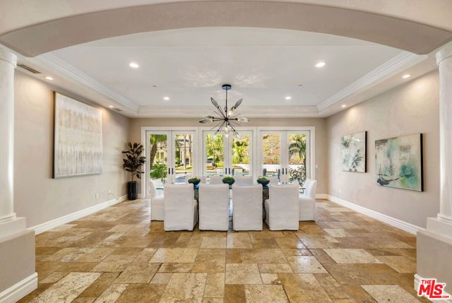 25043 Abercrombie Lane, Calabasas, CA 91302