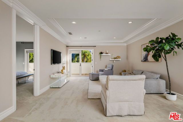 25043 Abercrombie Lane, Calabasas, CA 91302