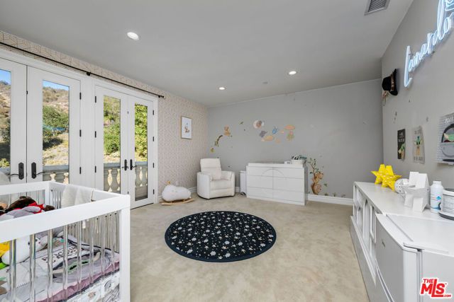 25043 Abercrombie Lane, Calabasas, CA 91302