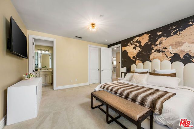 25043 Abercrombie Lane, Calabasas, CA 91302