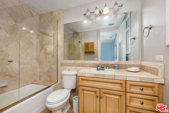 25043 Abercrombie Lane, Calabasas, CA 91302