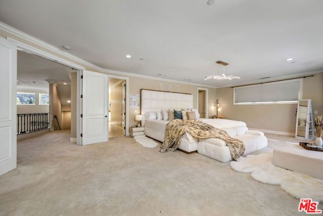 25043 Abercrombie Lane, Calabasas, CA 91302