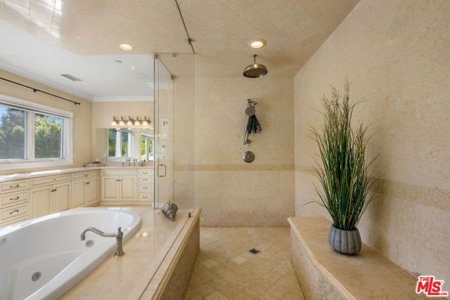 25043 Abercrombie Lane, Calabasas, CA 91302