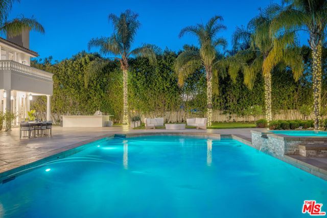 25043 Abercrombie Lane, Calabasas, CA 91302