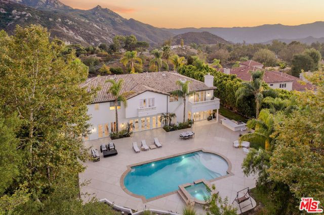 25043 Abercrombie Lane, Calabasas, CA 91302