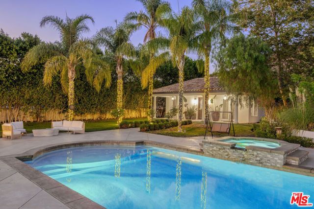 25043 Abercrombie Lane, Calabasas, CA 91302