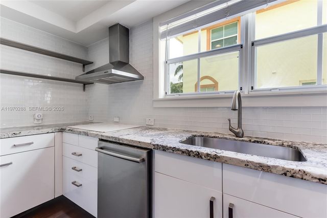 623 NE 8th Ave, Fort Lauderdale, FL 33304