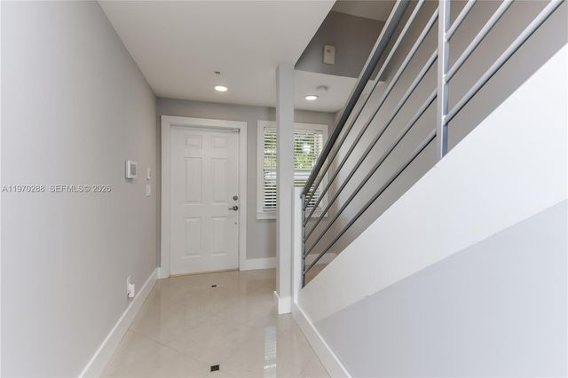 623 NE 8th Ave, Fort Lauderdale, FL 33304