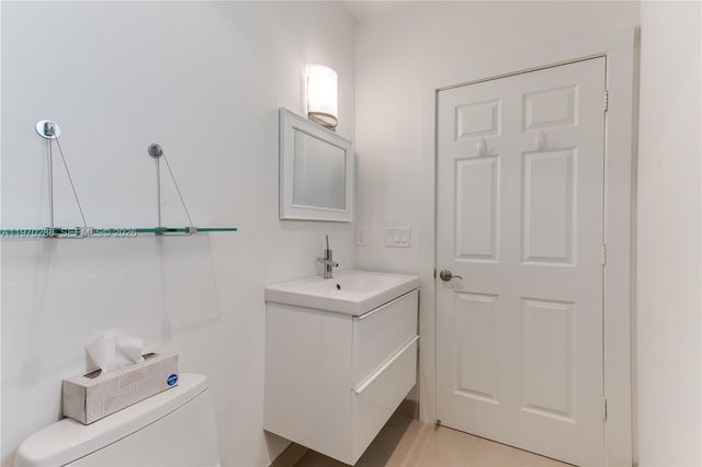 623 NE 8th Ave, Fort Lauderdale, FL 33304