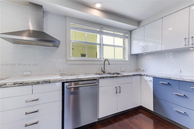 623 NE 8th Ave, Fort Lauderdale, FL 33304