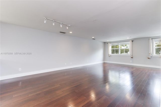 623 NE 8th Ave, Fort Lauderdale, FL 33304