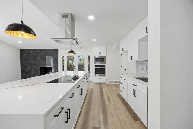 3332 High Lark Drive, Dallas, TX 75234