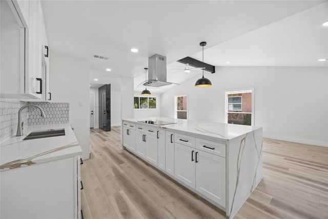 3332 High Lark Drive, Dallas, TX 75234