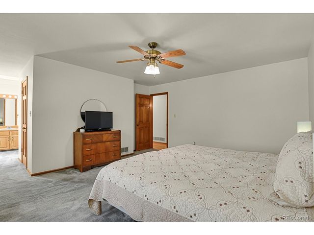 5325 Autumn Hills Ct, Colorado Springs, CO 80919
