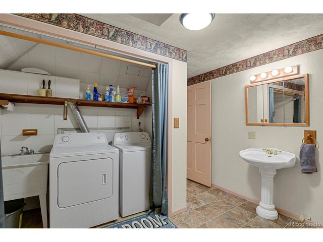 5325 Autumn Hills Ct, Colorado Springs, CO 80919