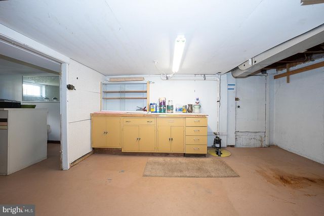113 ROCKLAND RD, Havertown, PA 19083