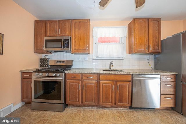 113 ROCKLAND RD, Havertown, PA 19083