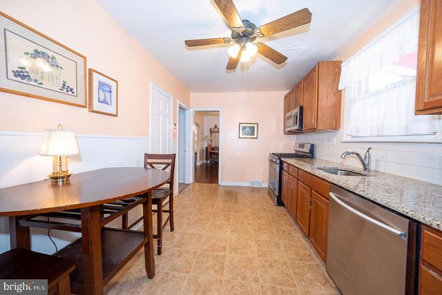 113 ROCKLAND RD, Havertown, PA 19083