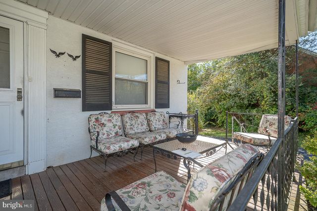 113 ROCKLAND RD, Havertown, PA 19083