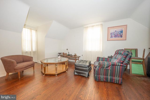 113 ROCKLAND RD, Havertown, PA 19083