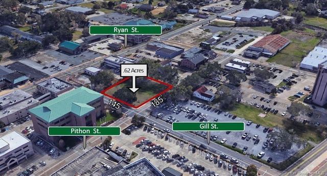 Pithon Street, Lake Charles, LA 70601