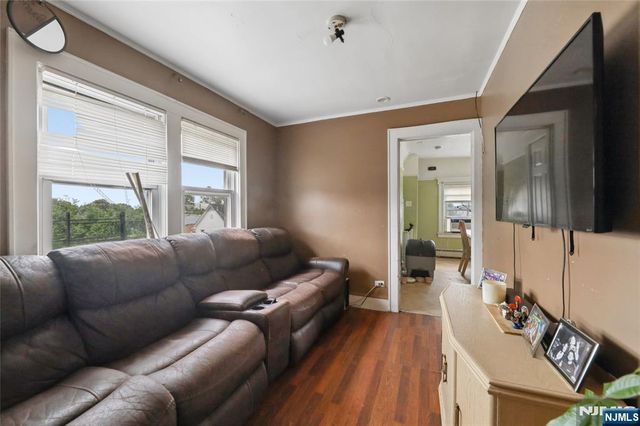 605 Central Avenue, Harrison, NJ 07029