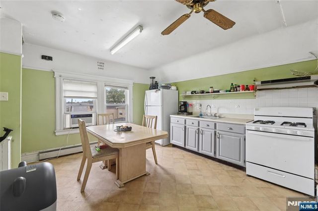 605 Central Avenue, Harrison, NJ 07029