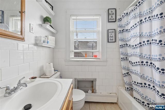 605 Central Avenue, Harrison, NJ 07029