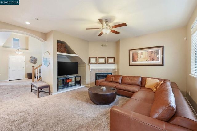 5683 5683 Vintage Cir, Stockton, CA 95219