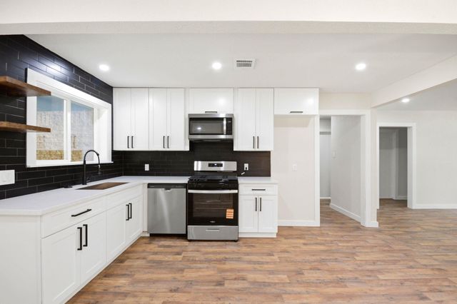 6514 Neff Street, Houston, TX 77074