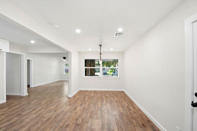 6514 Neff Street, Houston, TX 77074