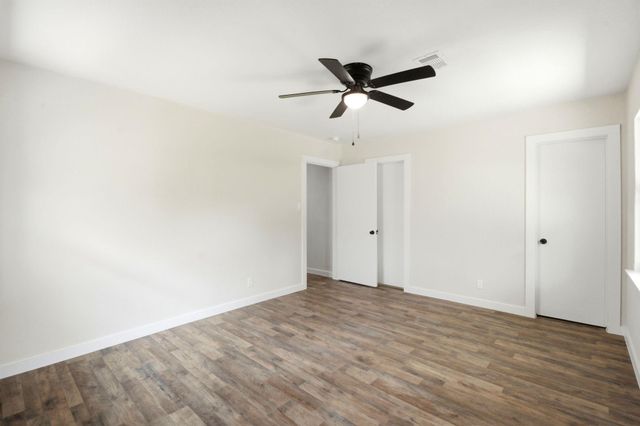 6514 Neff Street, Houston, TX 77074