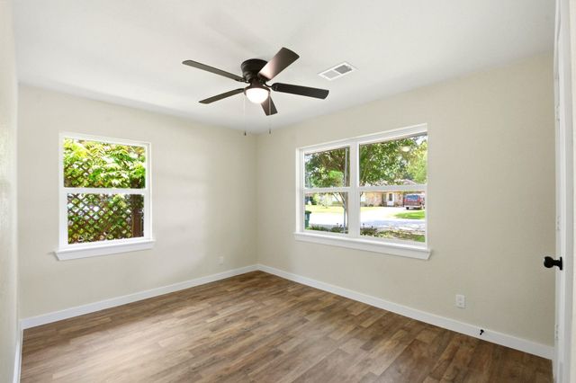 6514 Neff Street, Houston, TX 77074