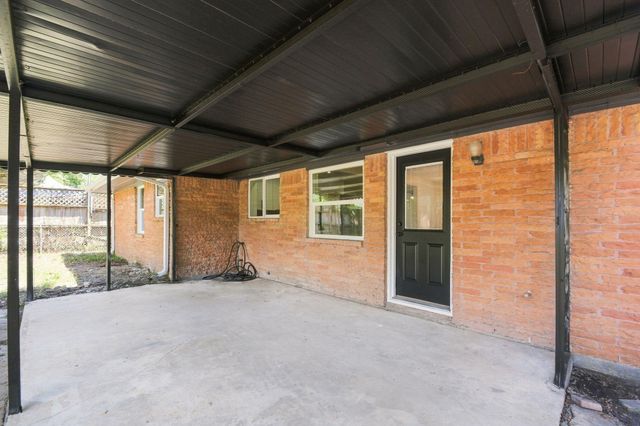 6514 Neff Street, Houston, TX 77074
