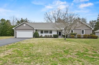 25 Delahunty Drive, Southington, CT 06489