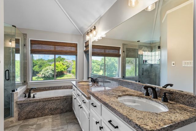 5208 Yacht Club Drive, Rockwall, TX 75032