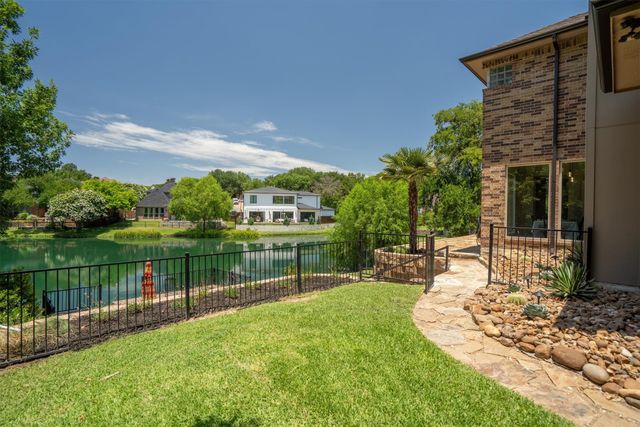 5208 Yacht Club Drive, Rockwall, TX 75032