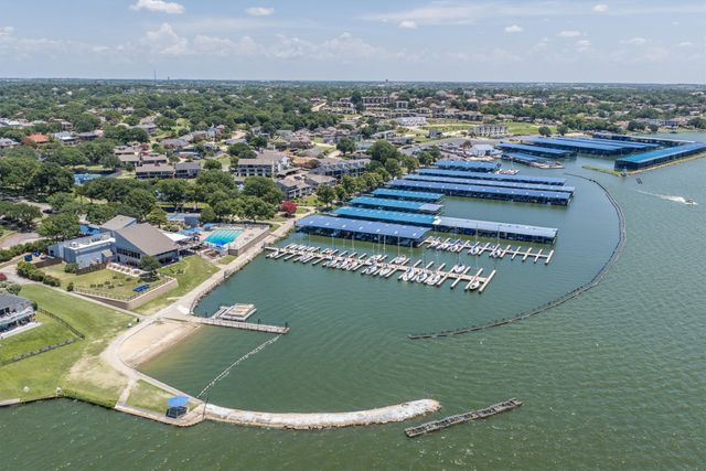 5208 Yacht Club Drive, Rockwall, TX 75032