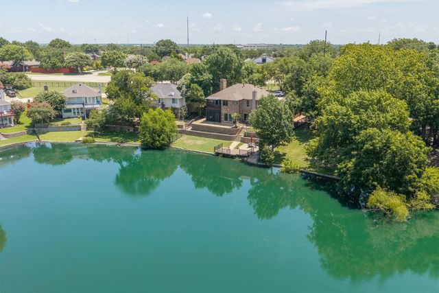5208 Yacht Club Drive, Rockwall, TX 75032