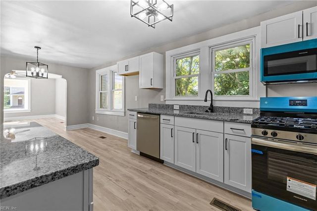 109 Frissell ST, Hampton, VA 23663