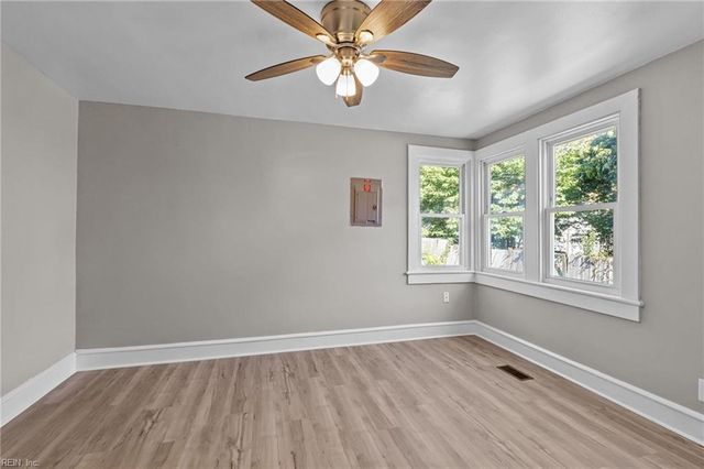 109 Frissell ST, Hampton, VA 23663