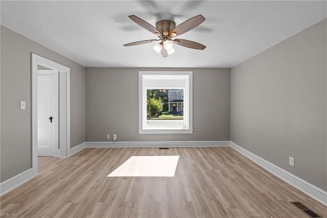 109 Frissell ST, Hampton, VA 23663