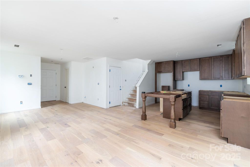 5208 Elizabeth Road, Charlotte, NC 28269