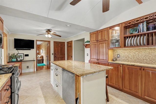 127 E Maple Street, Fruitport, MI 49415