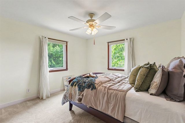 127 E Maple Street, Fruitport, MI 49415