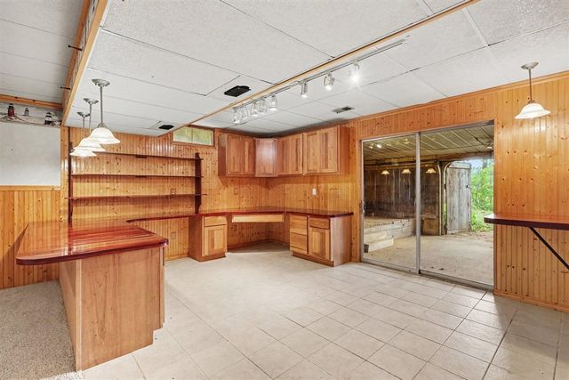 127 E Maple Street, Fruitport, MI 49415
