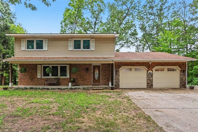 127 E Maple Street, Fruitport, MI 49415