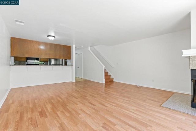 128 Peppermill Ln, Pittsburg, CA 94565